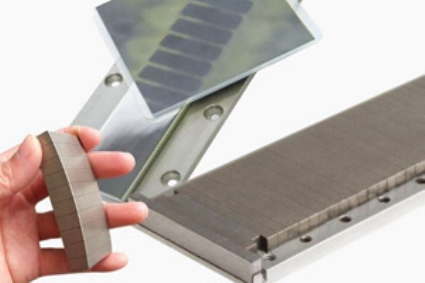 Magnet stack component for sensor